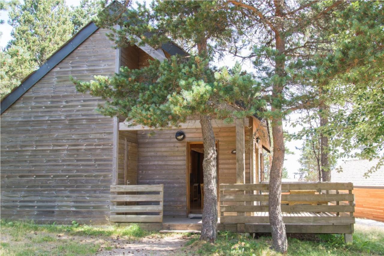 Village De Gites Des Bouviers Saint-Denis  Exterior photo